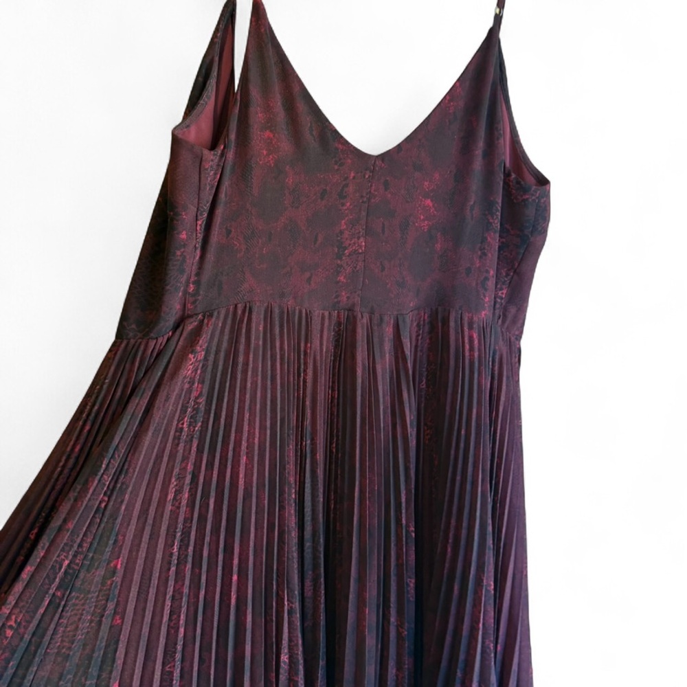 Aritzia Wilfred Beaune Pleated Wrap Dress Rose Bowl Red - Picture 5 of 7